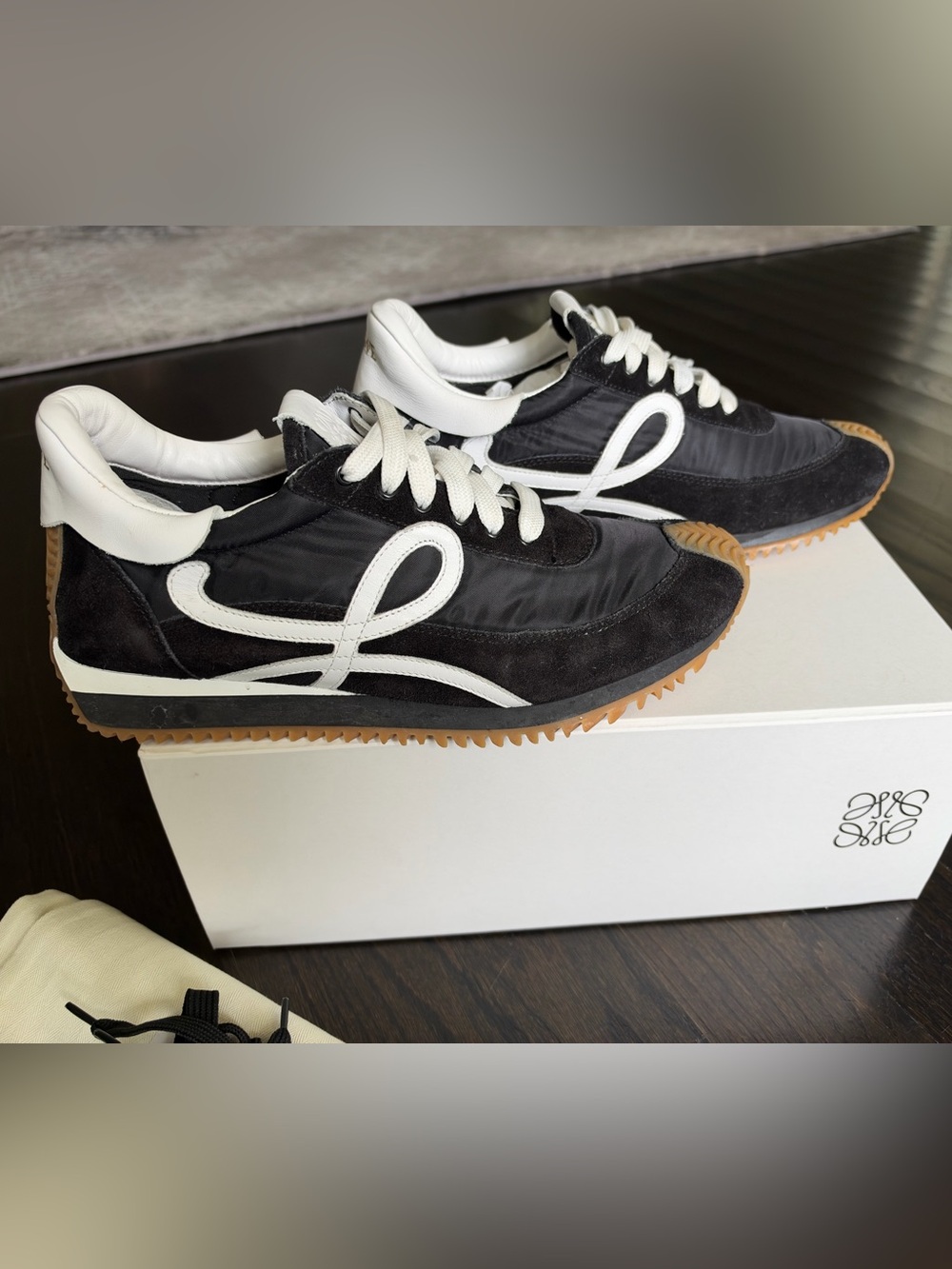 Loewe Flow Runner Sneakers